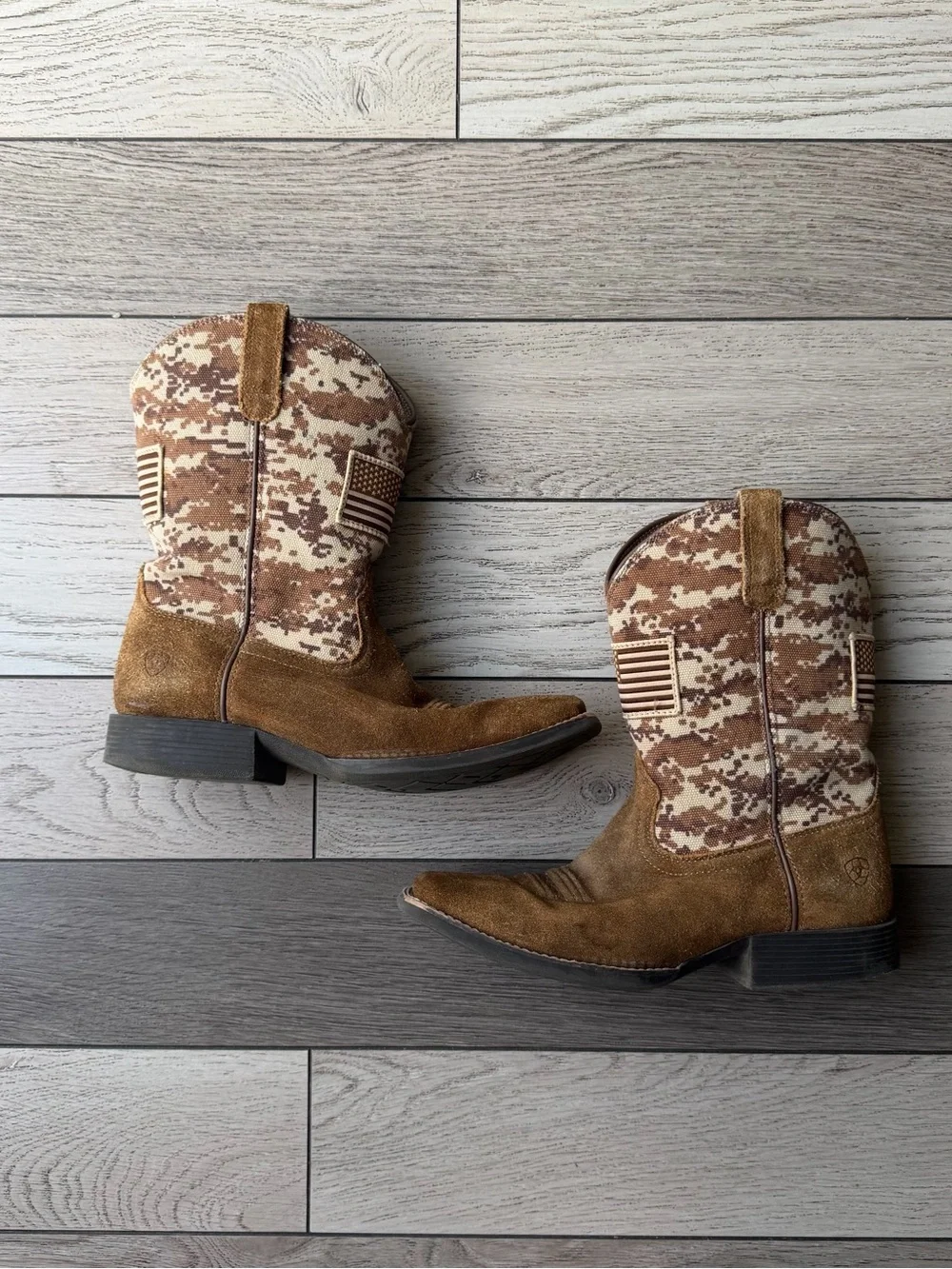Ariat Kids Brown Suede & Tan Textile Western Boots size 4